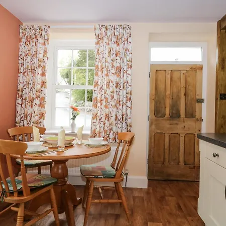 Mount Pleasant * Grange-over-Sands