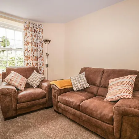 Mount Pleasant * Grange-over-Sands